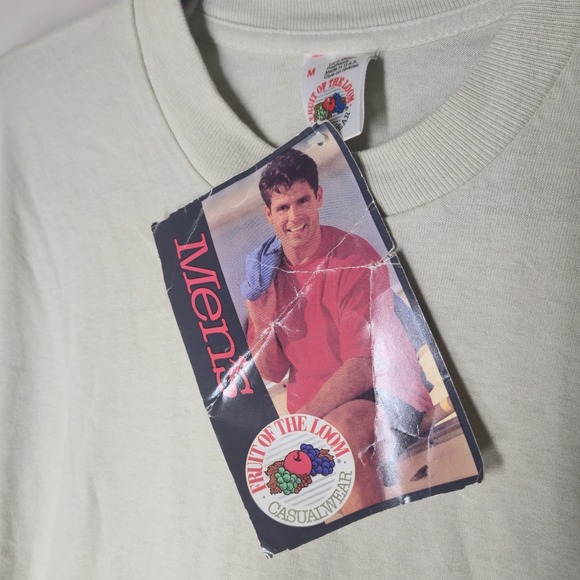 NWT VTG Fruit of the Loom Blank Beige T Shirt Size M Essential Single Stitch 90s - Picture 2 of 5